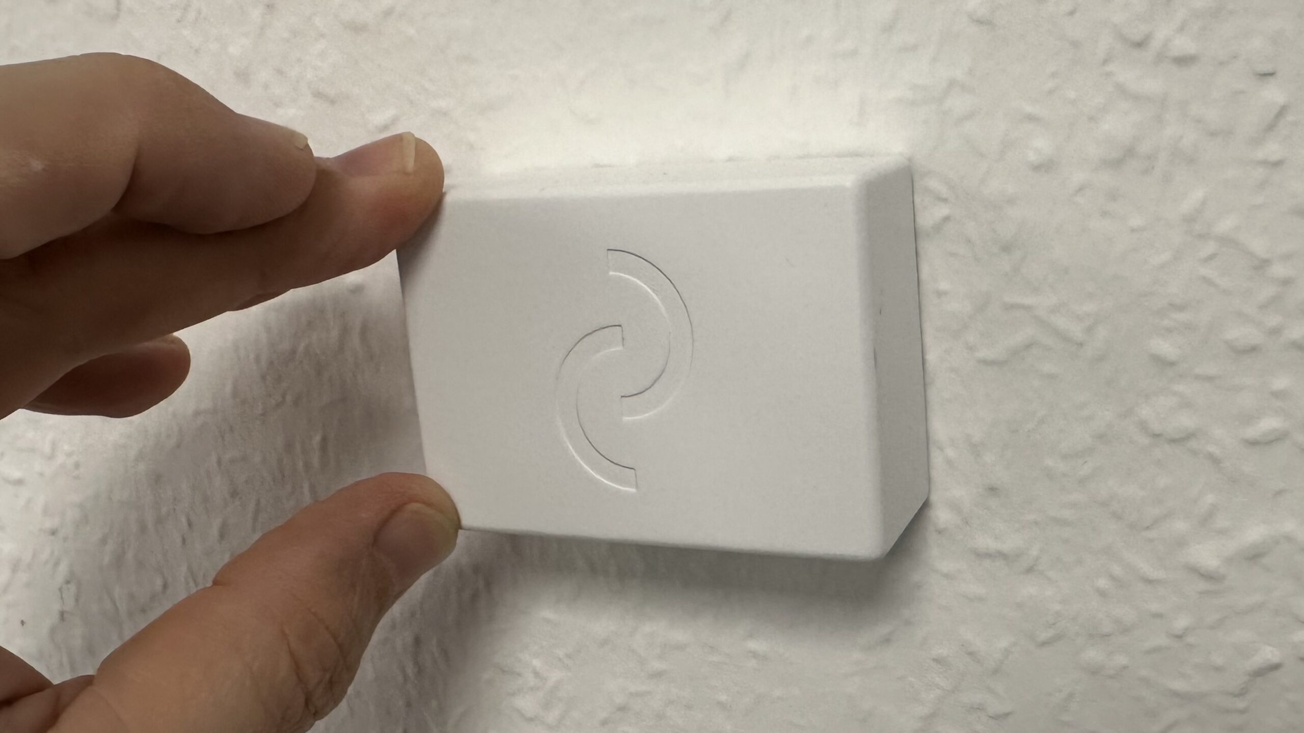 EnOcean Sensor EnoSense® PM VOC von oben im weissen Gehäuse